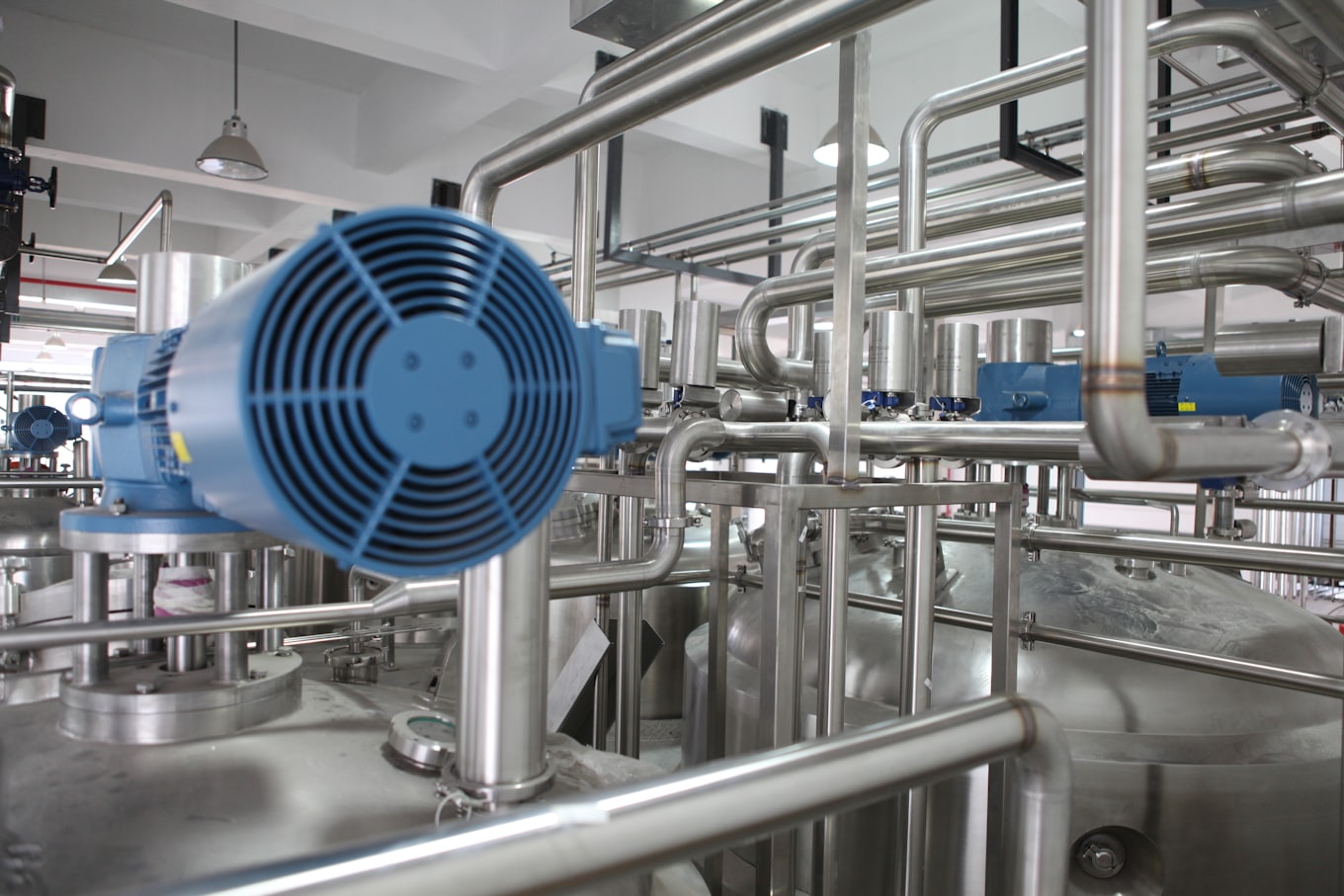 Industrial pump system and pipework